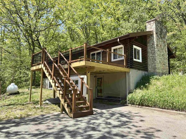 63368 County N Road, Prairie Du Chien, WI 53821