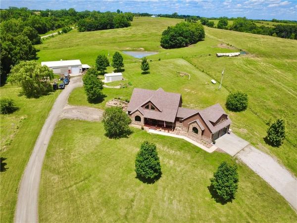 18657 W 240th Avenue, Bethany, MO 64424