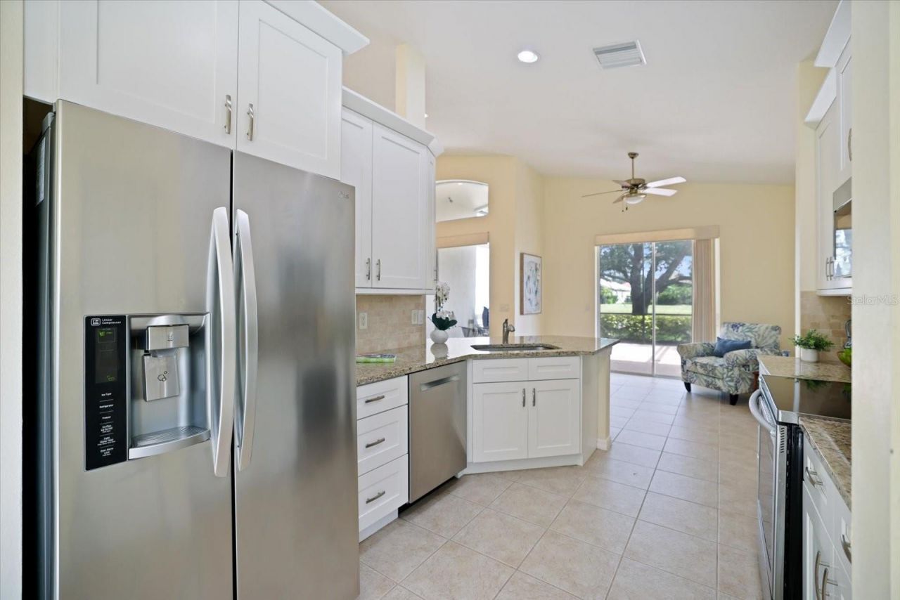4211 64th Avenue E, Sarasota, FL 34243 Photo