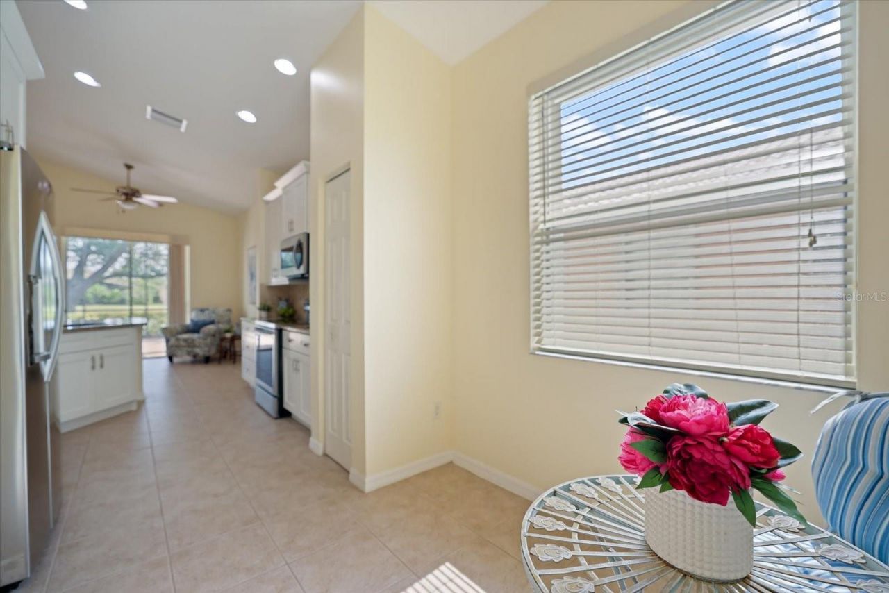 4211 64th Avenue E, Sarasota, FL 34243 Photo