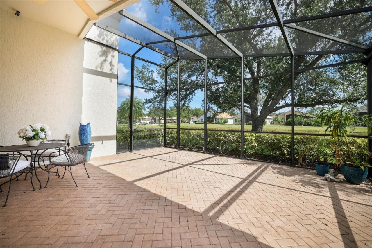 4211 64th Avenue E, Sarasota, FL 34243 Photo