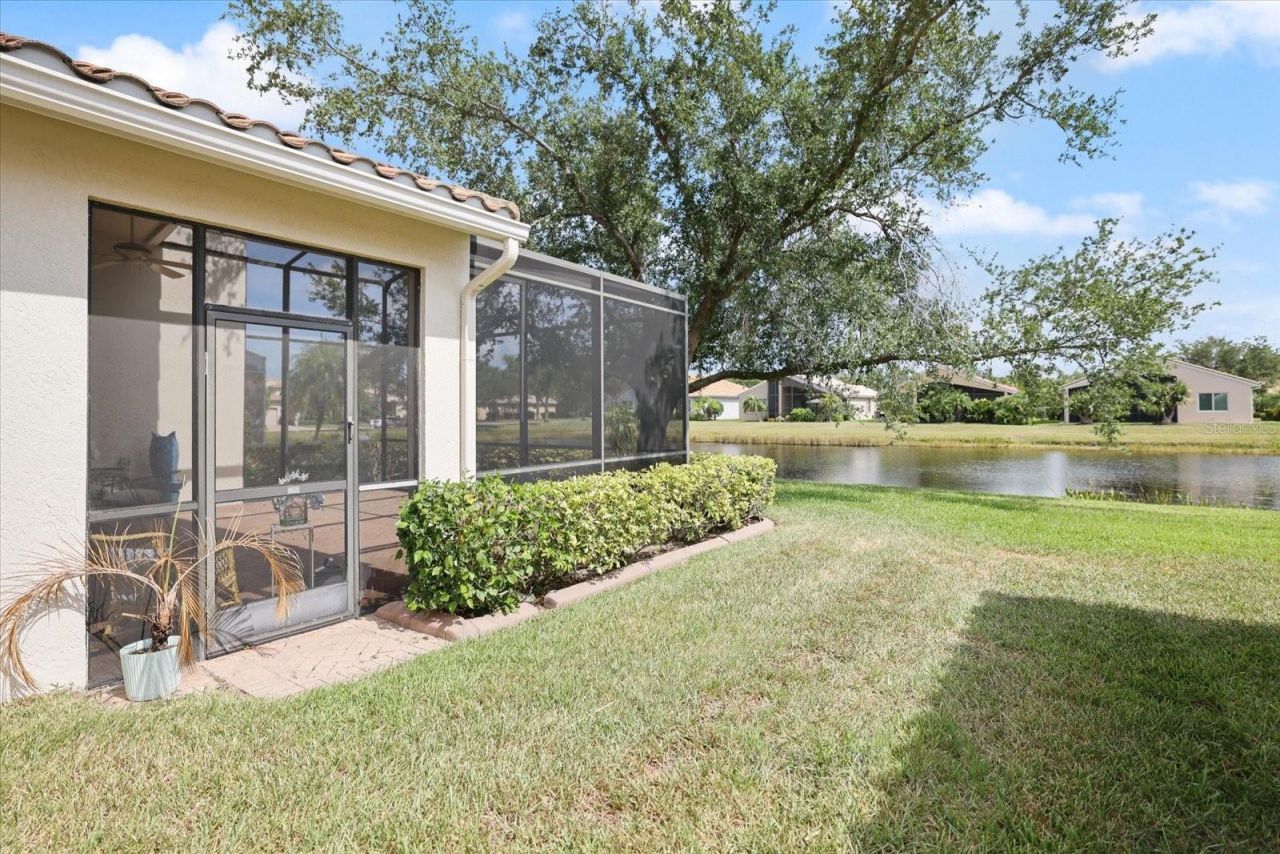 4211 64th Avenue E, Sarasota, FL 34243 Photo
