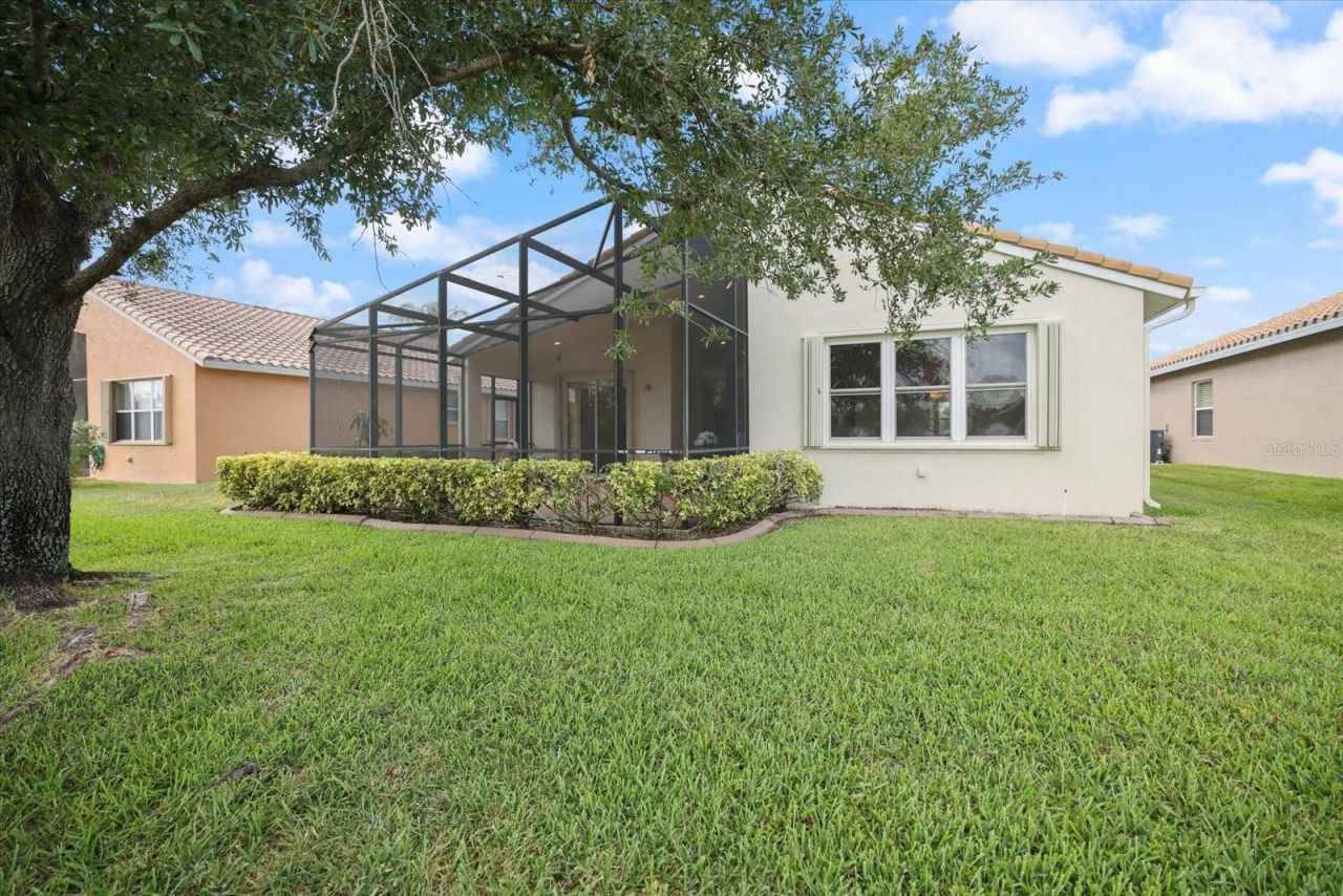 4211 64th Avenue E, Sarasota, FL 34243 Photo