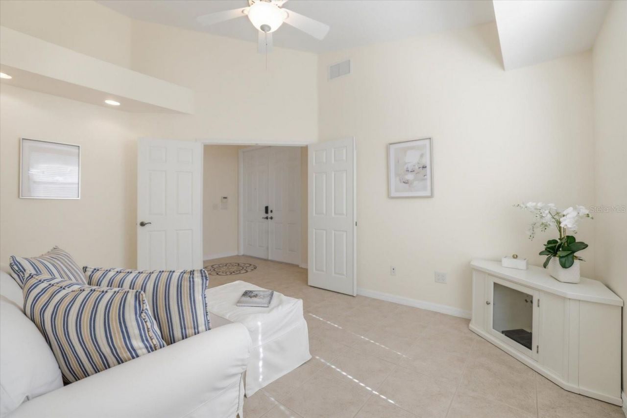4211 64th Avenue E, Sarasota, FL 34243 Photo