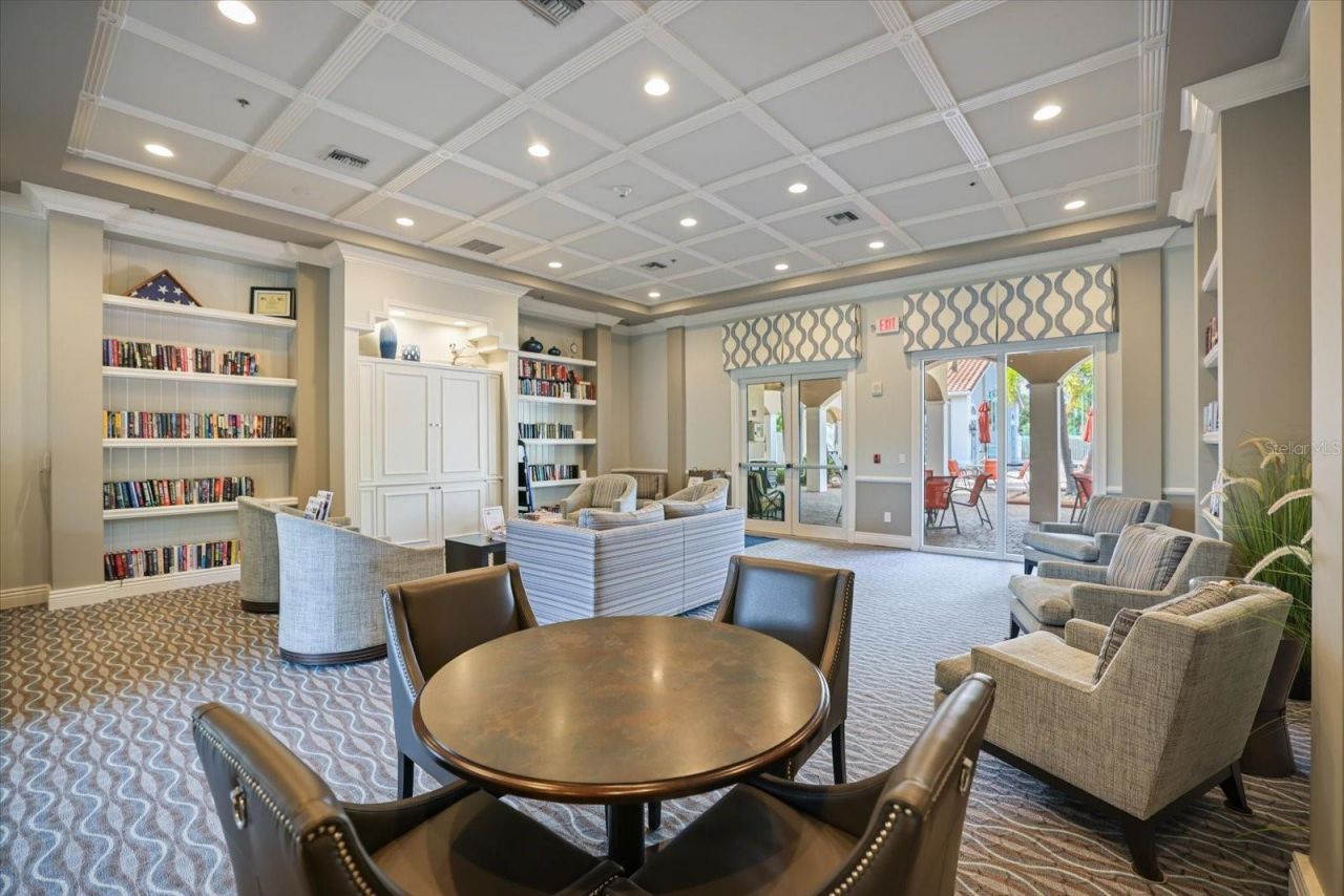 4211 64th Avenue E, Sarasota, FL 34243 Photo
