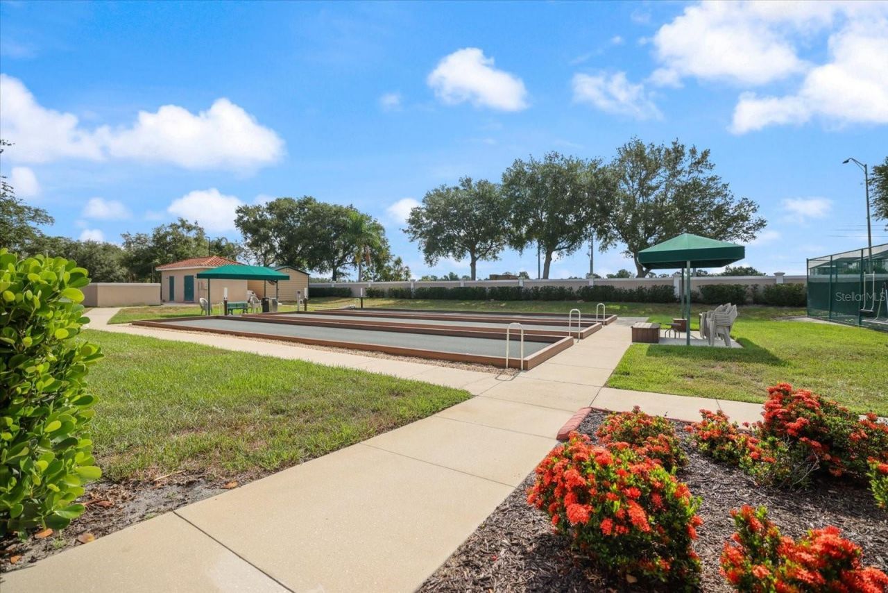 4211 64th Avenue E, Sarasota, FL 34243 Photo