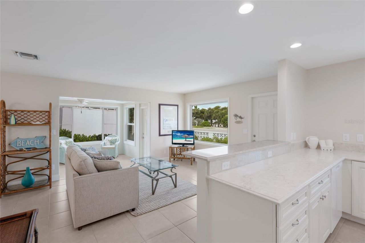 320 Gulf Boulevard, Unit 1A, Boca Grande, FL 33921 Photo
