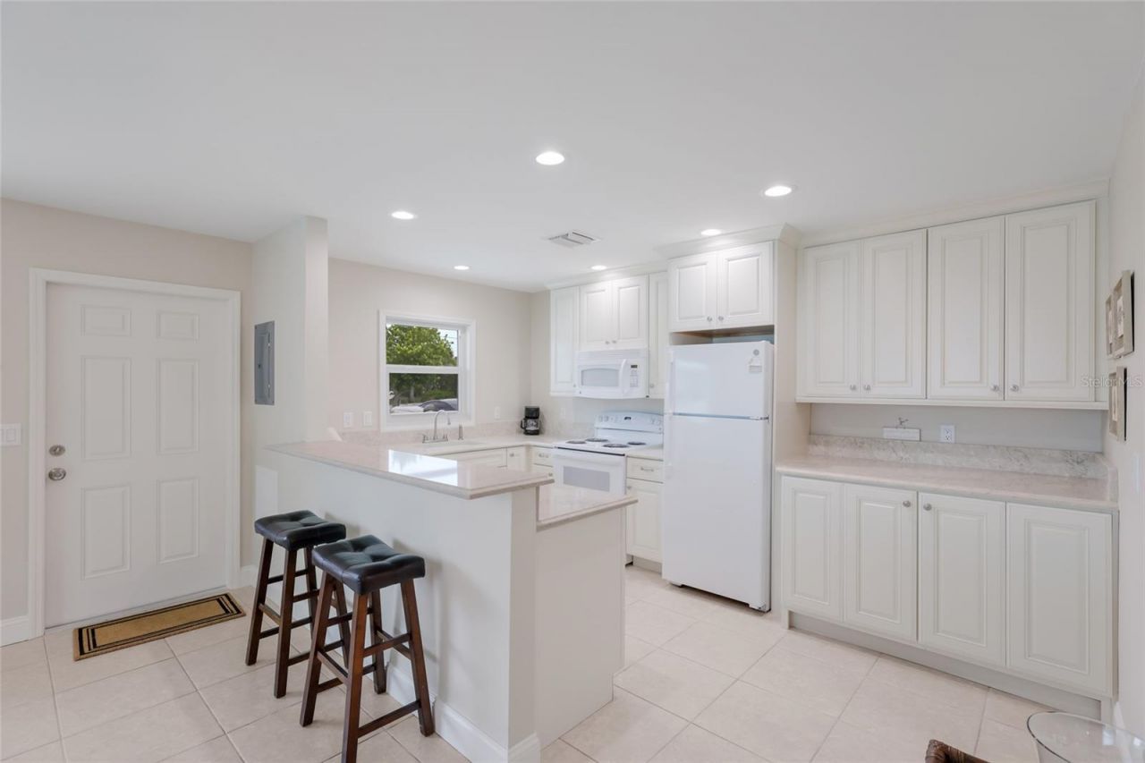320 Gulf Boulevard, Unit 1A, Boca Grande, FL 33921 Photo