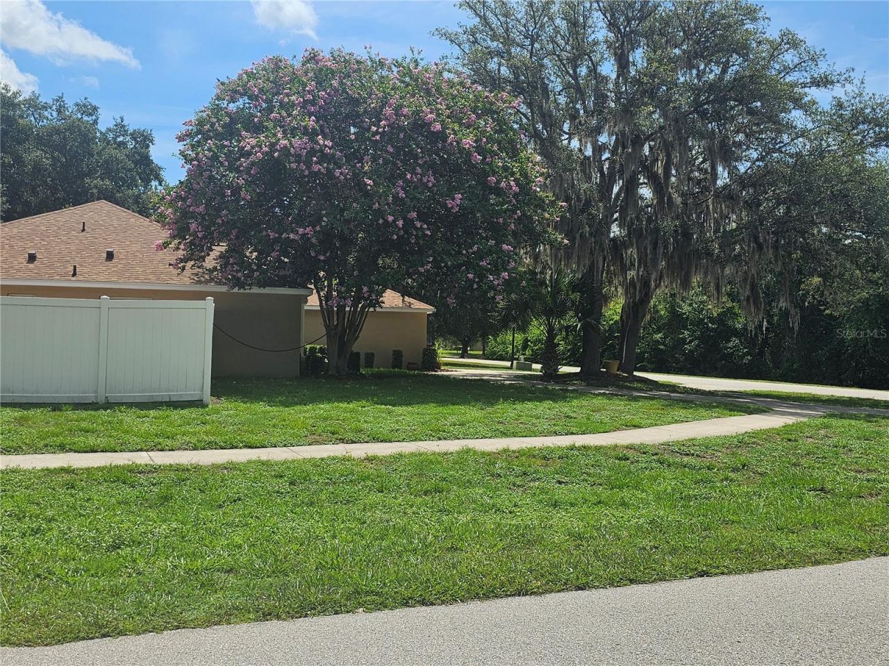 34224 Shadewood Circle, Leesburg, FL 34788 Photo