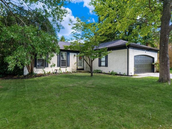 127 Leawood Drive, Delaware, OH 43015