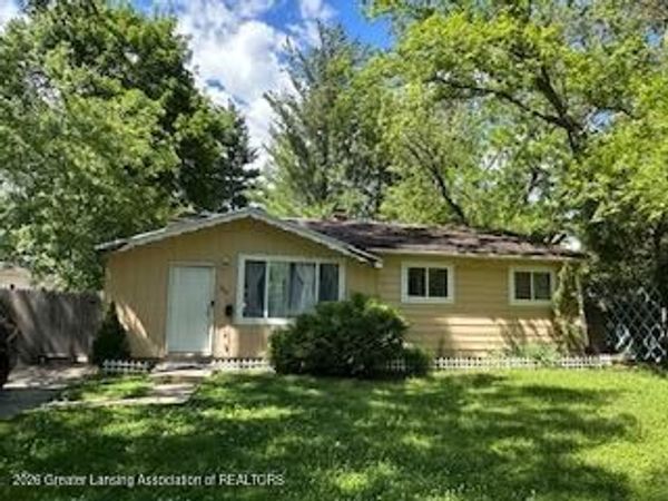 3434 Glenbrook Drive, Lansing, MI 48911