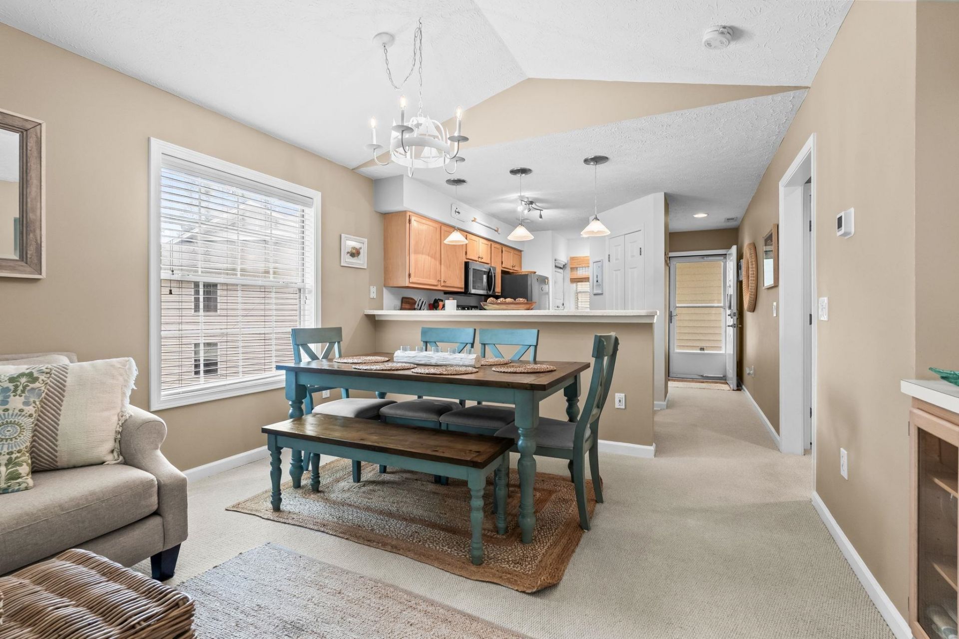 615 Tupelo Ln. Photo 10