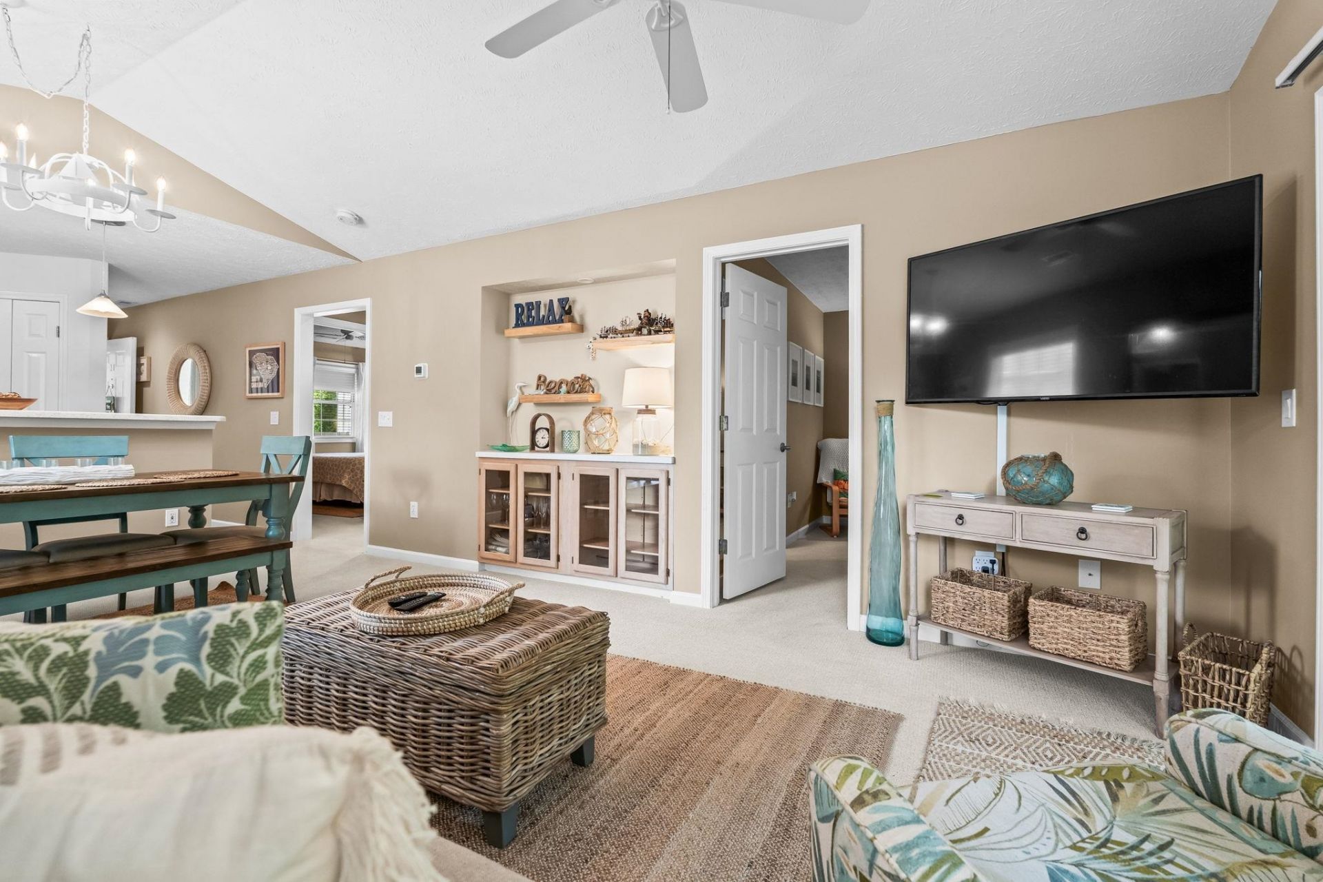 615 Tupelo Ln. Photo 8
