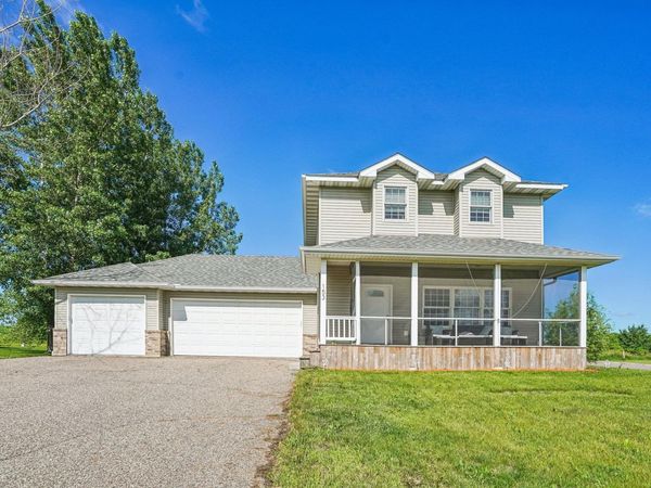153 Summerfield Drive , Waverly, MN 55390
