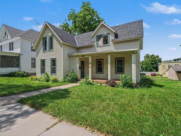 816 W 5th Street, Red Wing, MN 55066