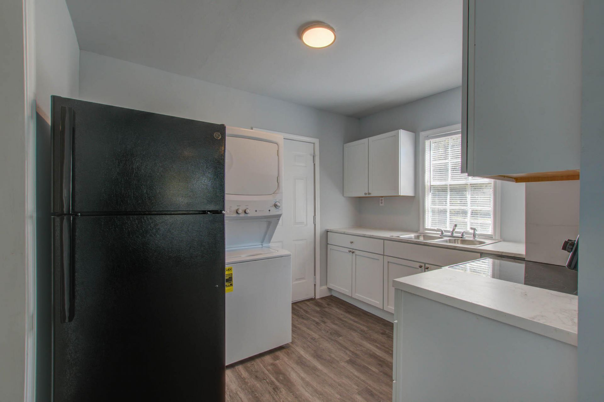 1840 Dillway Street Photo 7