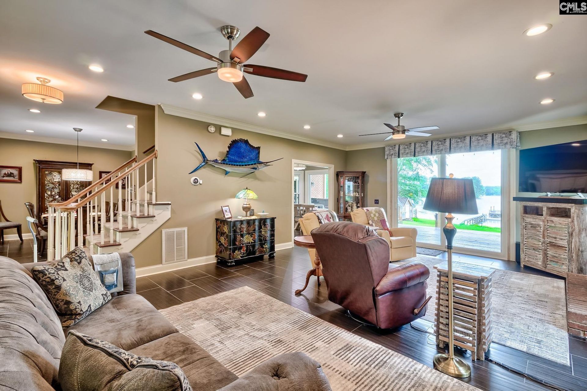 477 Lake Tide Drive  Photo 6