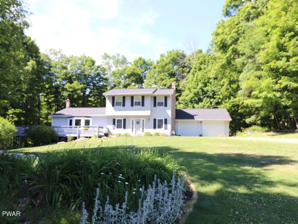 131B Hilltop Road , Newfoundland, PA 18445