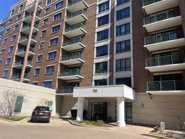 750 Pearson Street , Unit 808, Des Plaines, IL 60016