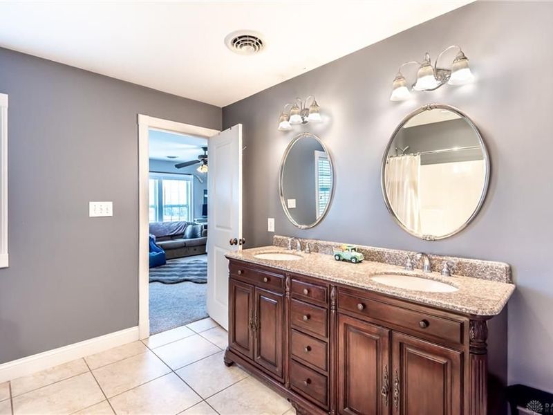 27 Hickory Meadows Lane, Turtlecreek Township, OH 45036 Photo 53