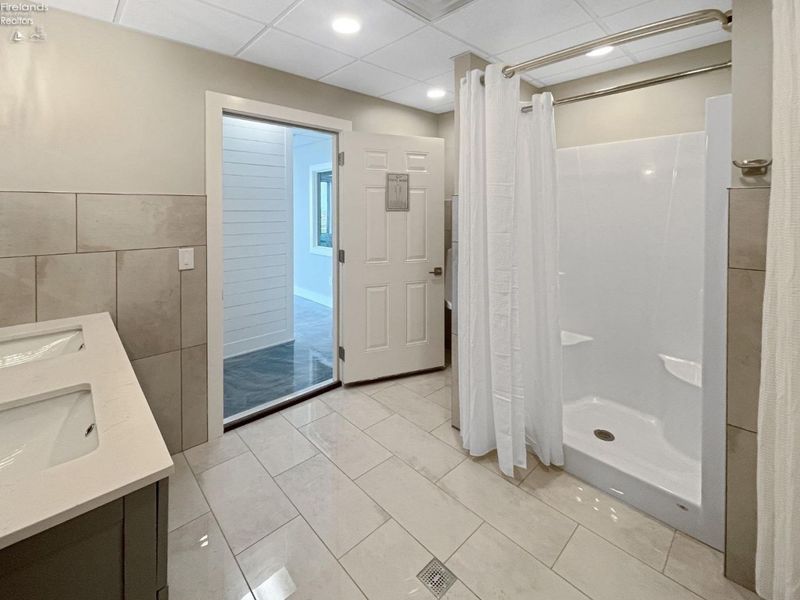 545 W Lakeshore Drive, Unit 36, Port Clinton, OH 43452 Photo 47