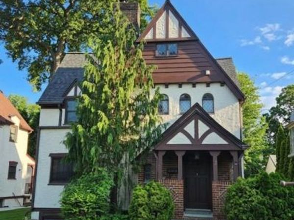 7 Huntwood Place, Mount Vernon, NY 10552