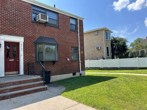 158 06 Cross Island Parkway, Unit 6-2, Whitestone, NY 11357