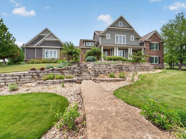 5833 Grassland Terrace, Marshall, WI 53559
