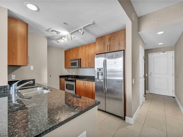 200 W Sahara Avenue , Unit 2709, Las Vegas, NV 89102