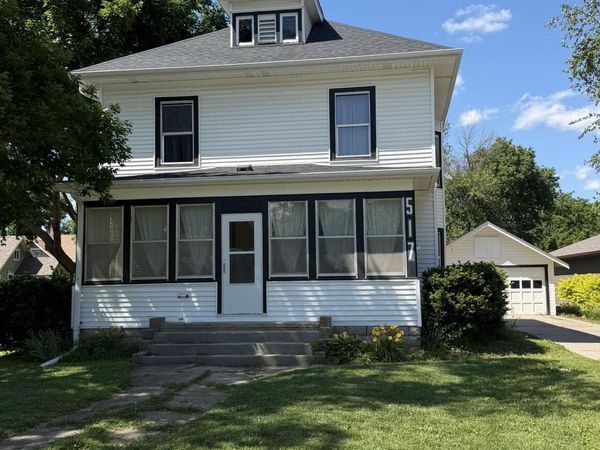 517 W 4th St , Spencer, IA 51301