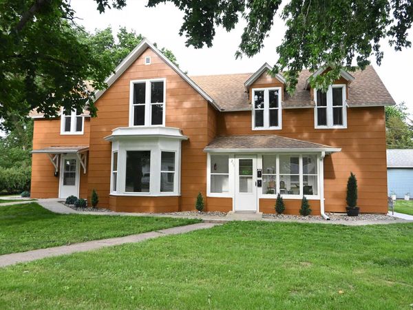 211 S 5th Street , Sac City, IA 50583