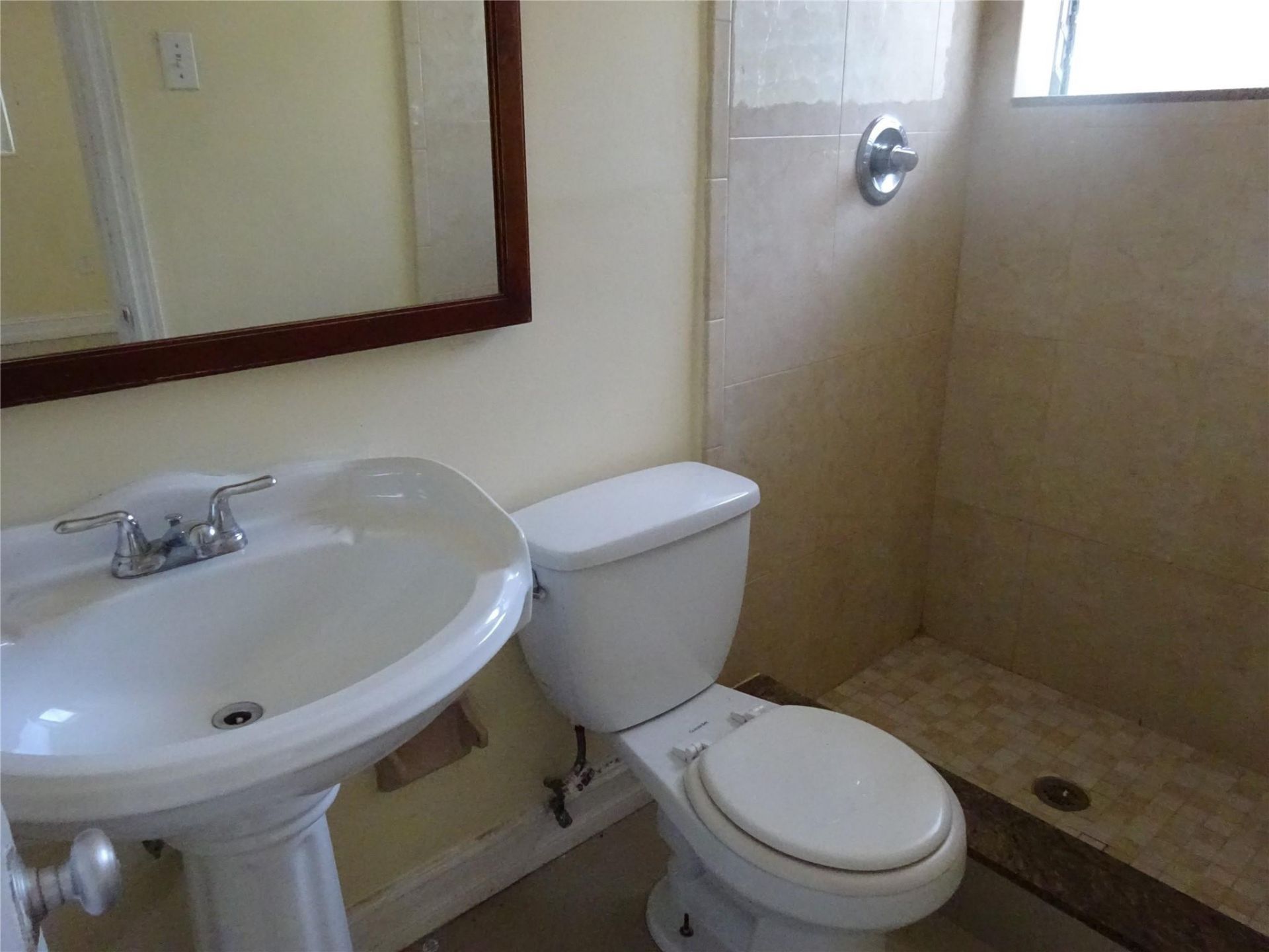 740 E Evanston Circle E, Fort Lauderdale, FL 33312 Photo