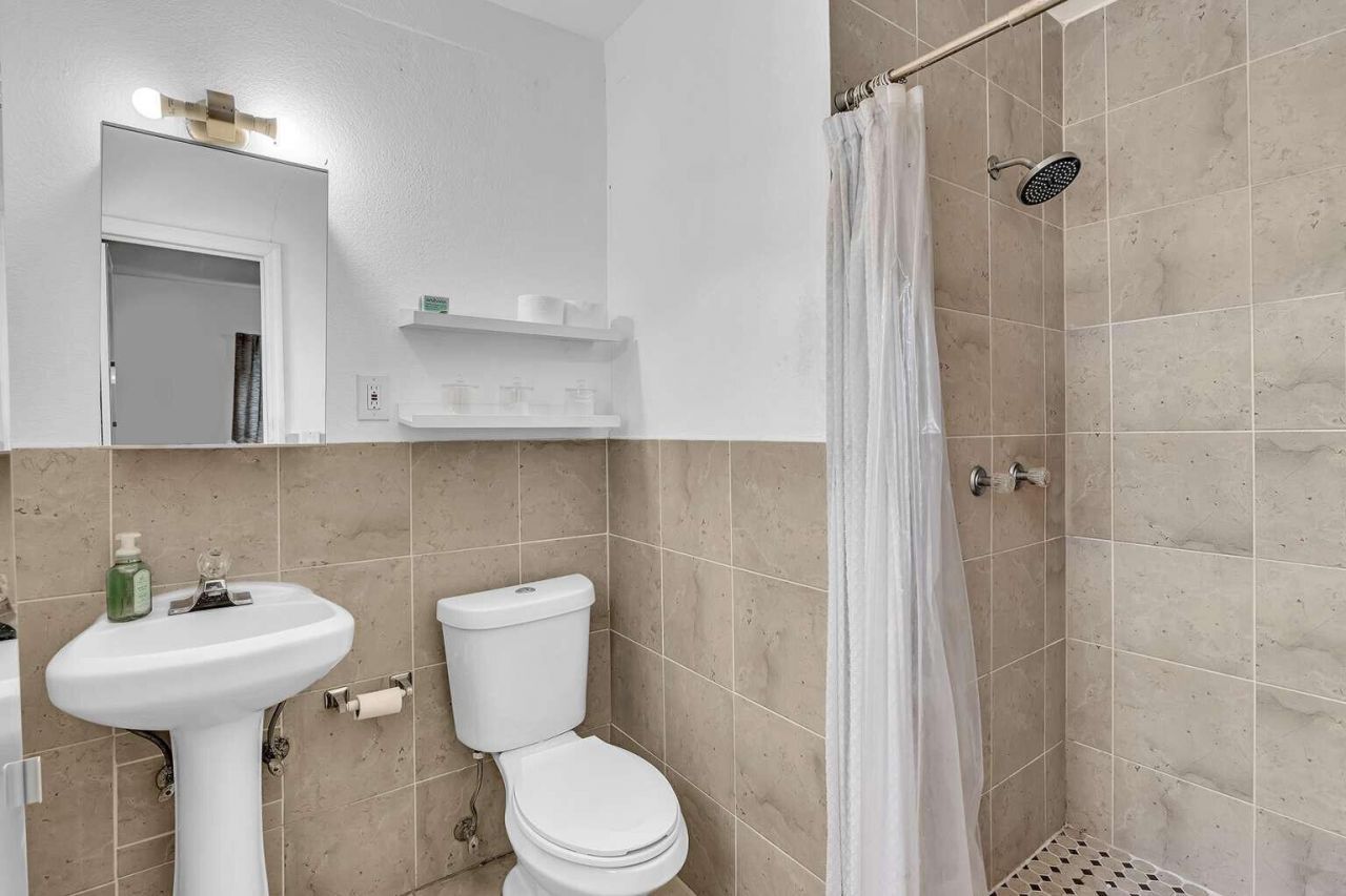 784 NE 81st Street, Miami, FL 33138 Photo