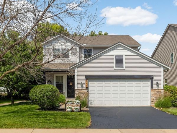 848 Newberry Lane, Chaska, MN 55318
