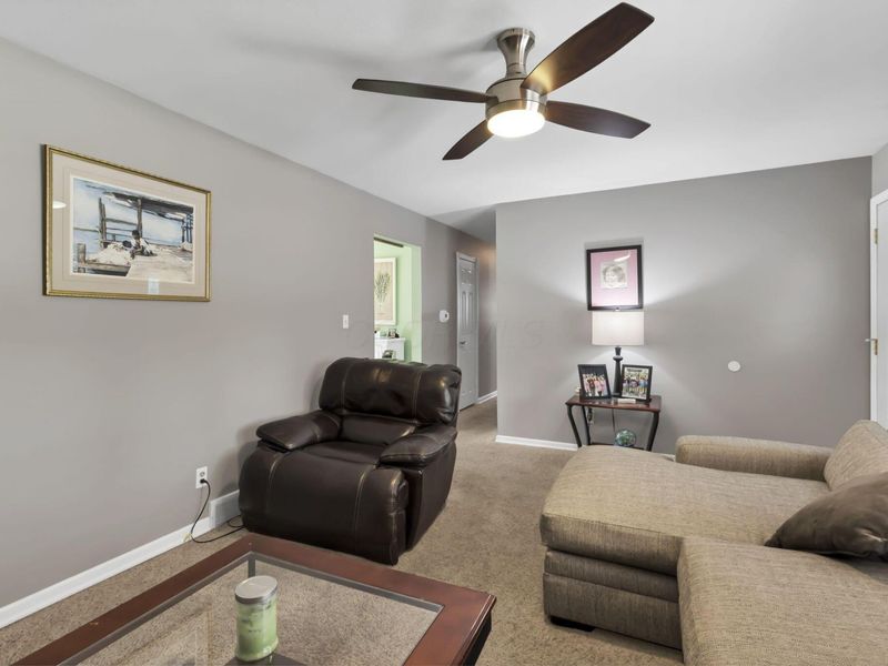 747 Hunt Valley Drive, Reynoldsburg, OH 43068 Photo 10