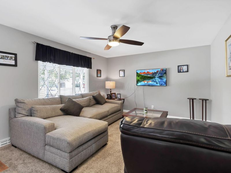 747 Hunt Valley Drive, Reynoldsburg, OH 43068 Photo 8