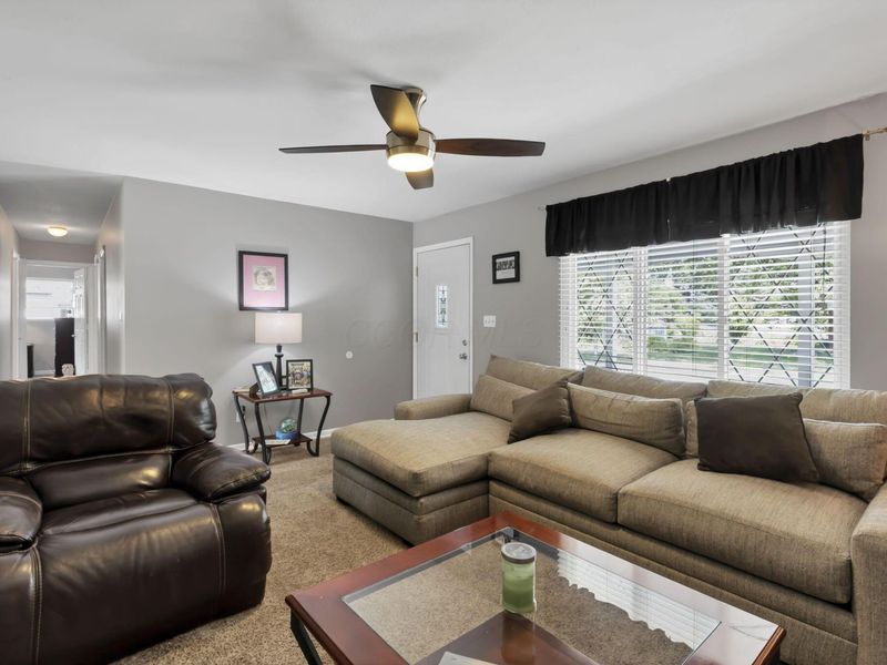 747 Hunt Valley Drive, Reynoldsburg, OH 43068 Photo 9