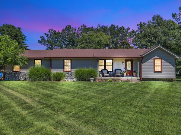 325 Dawn Dr, Gallatin, TN 37066