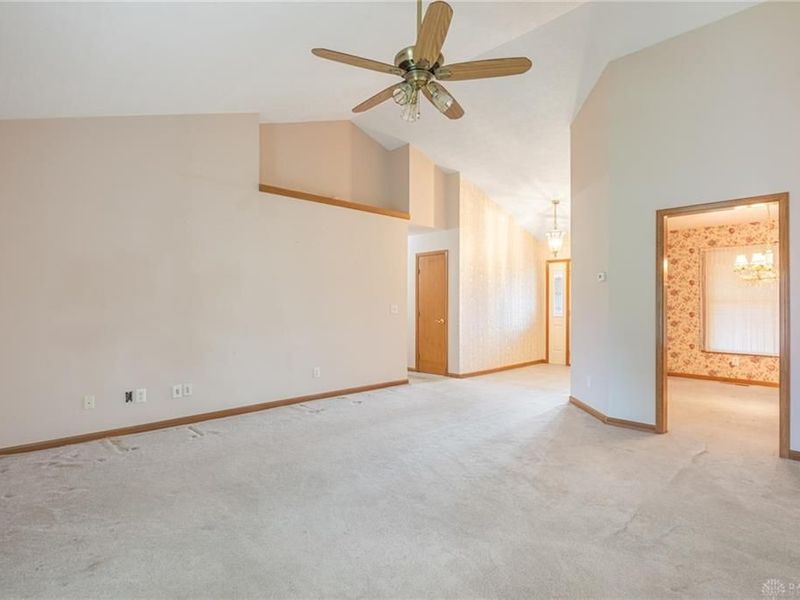 86 Stony Pointe Drive, Springboro, OH 45066 Photo 4
