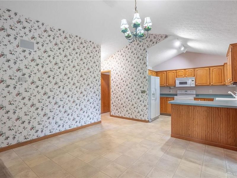 86 Stony Pointe Drive, Springboro, OH 45066 Photo 5