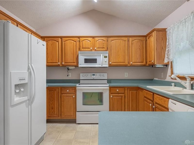 86 Stony Pointe Drive, Springboro, OH 45066 Photo 8