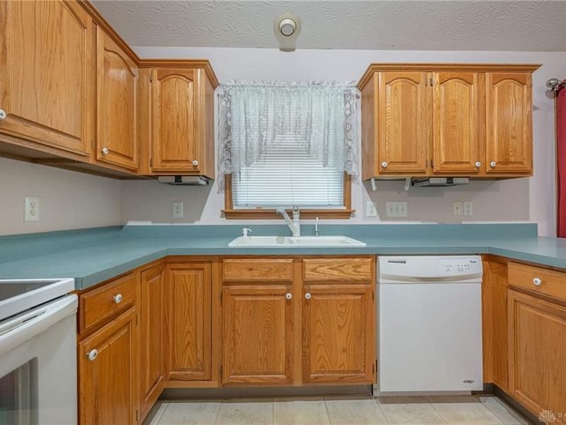 86 Stony Pointe Drive, Springboro, OH 45066 Photo 9