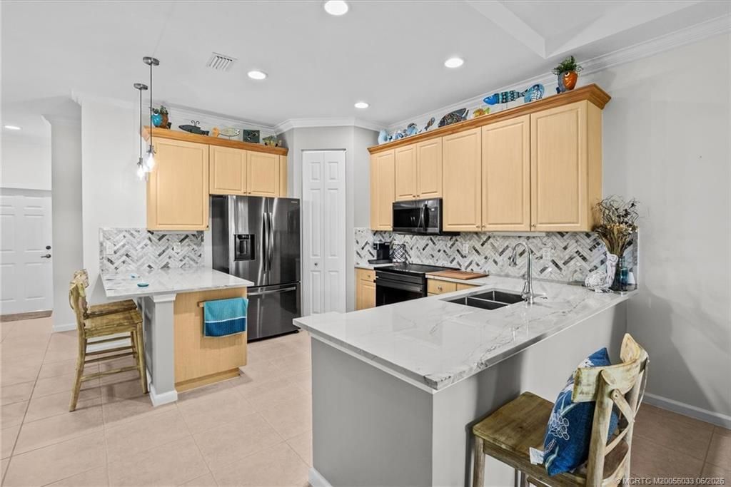 1004 Mariner Bay Boulevard , Fort Pierce, FL 34949 Photo