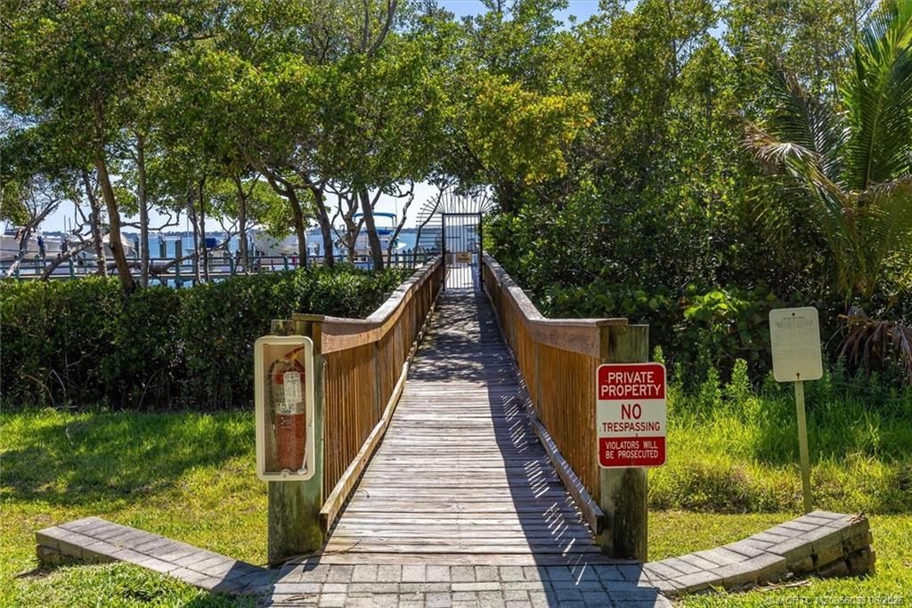 1004 Mariner Bay Boulevard , Fort Pierce, FL 34949 Photo