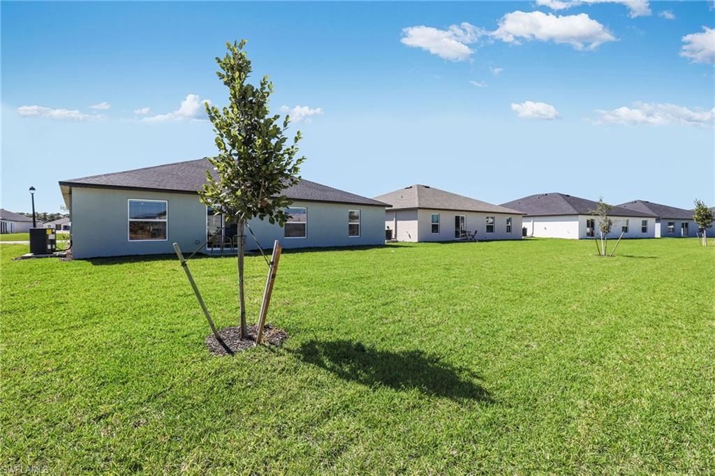 4085 Caracalla Way, North Fort Myers, FL 33917 Photo