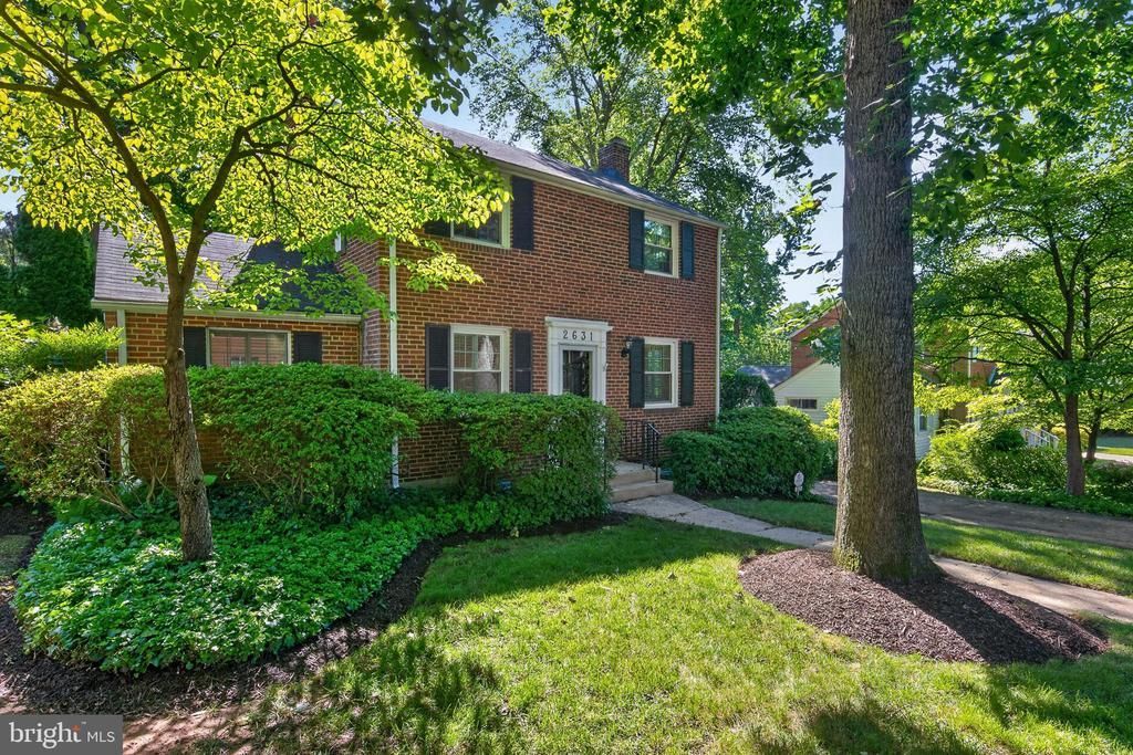 2631 Woodley Place, Falls Church, VA 22046 Main Photo