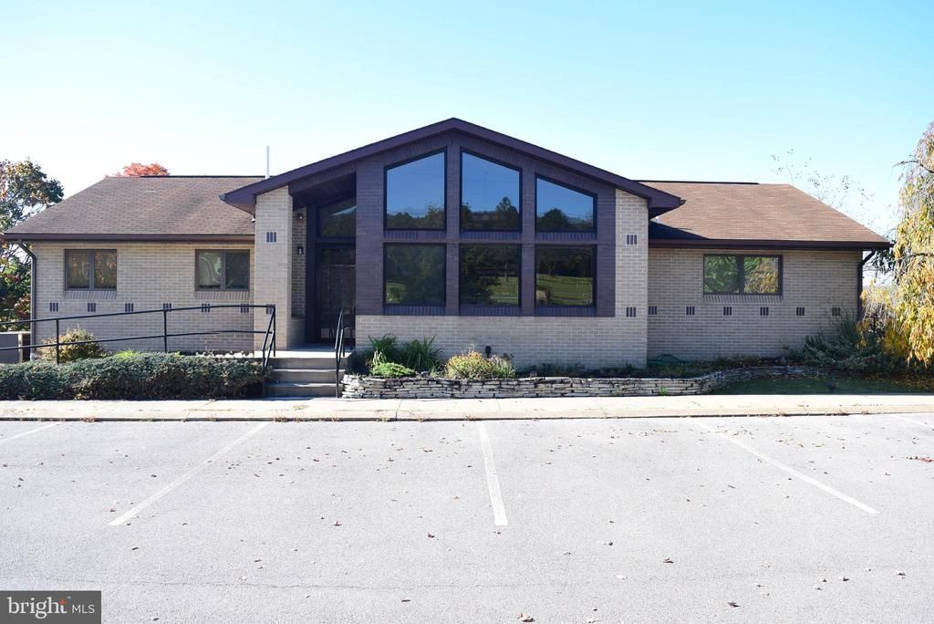 901 BENNER PIKE, STATE COLLEGE, PA 16801