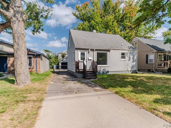 845 E 14 MILE Road , Birmingham, MI 48009