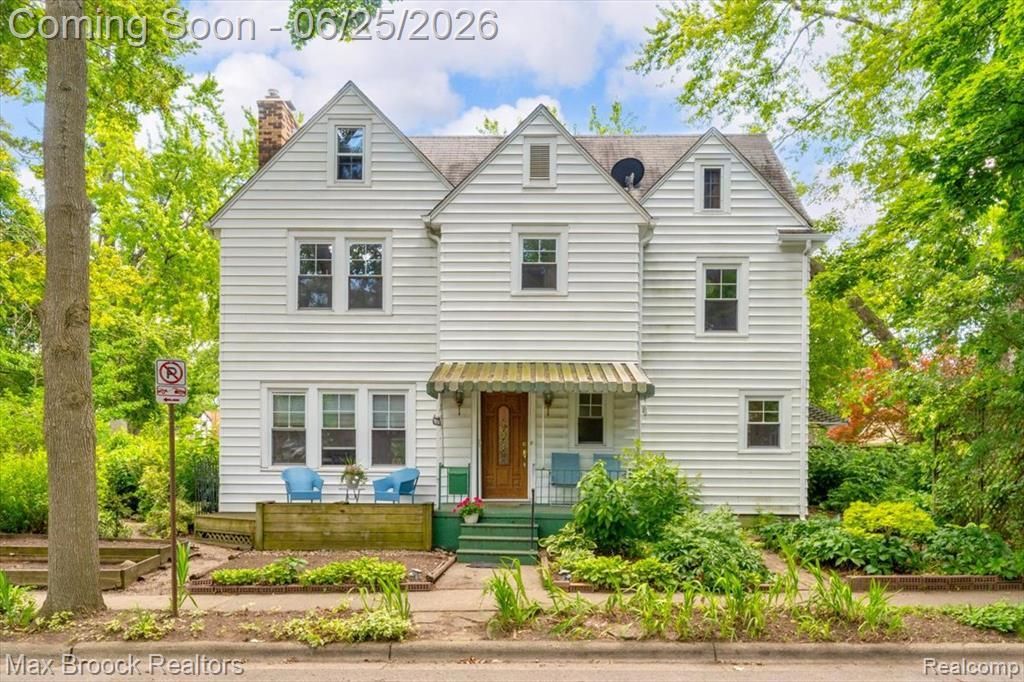 1432 E Park Place, Ann Arbor, MI 48104 Main Photo