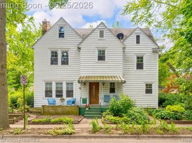 1432 E Park Place, Ann Arbor, MI 48104
